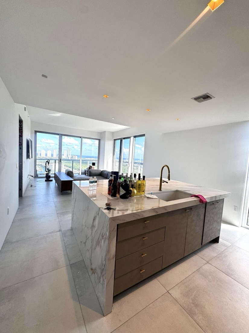 Modern kitchen island remodel in a Miami waterfront condo